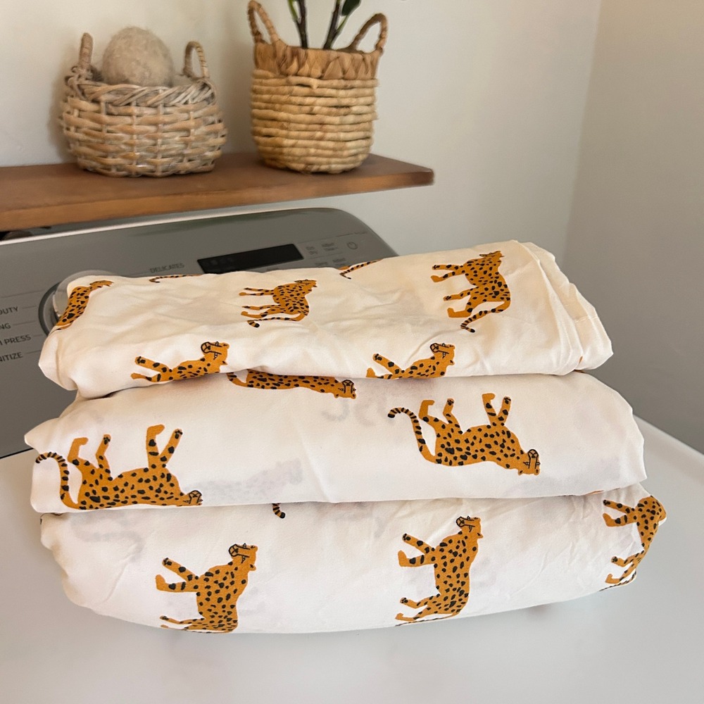 Pillowfort Twin 3pc Sheet Set Cheetah Animal Print Kids Bedding Safari Jungle